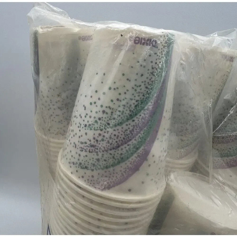 Vintage 1990s Dixie Cold Cups Drink 9 oz 150 Count Green Purple 1992